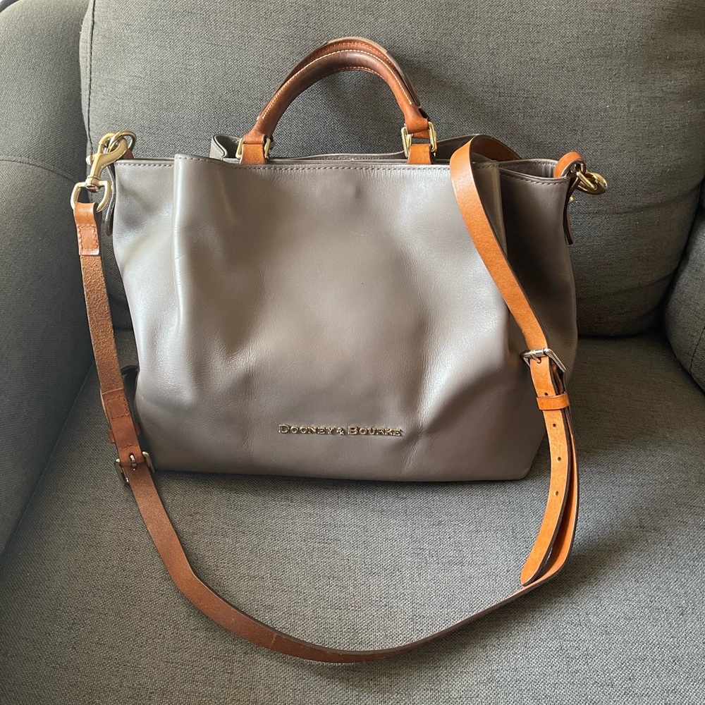 Dooney and Bourke Large City Barlow Purse Satchel Handbag